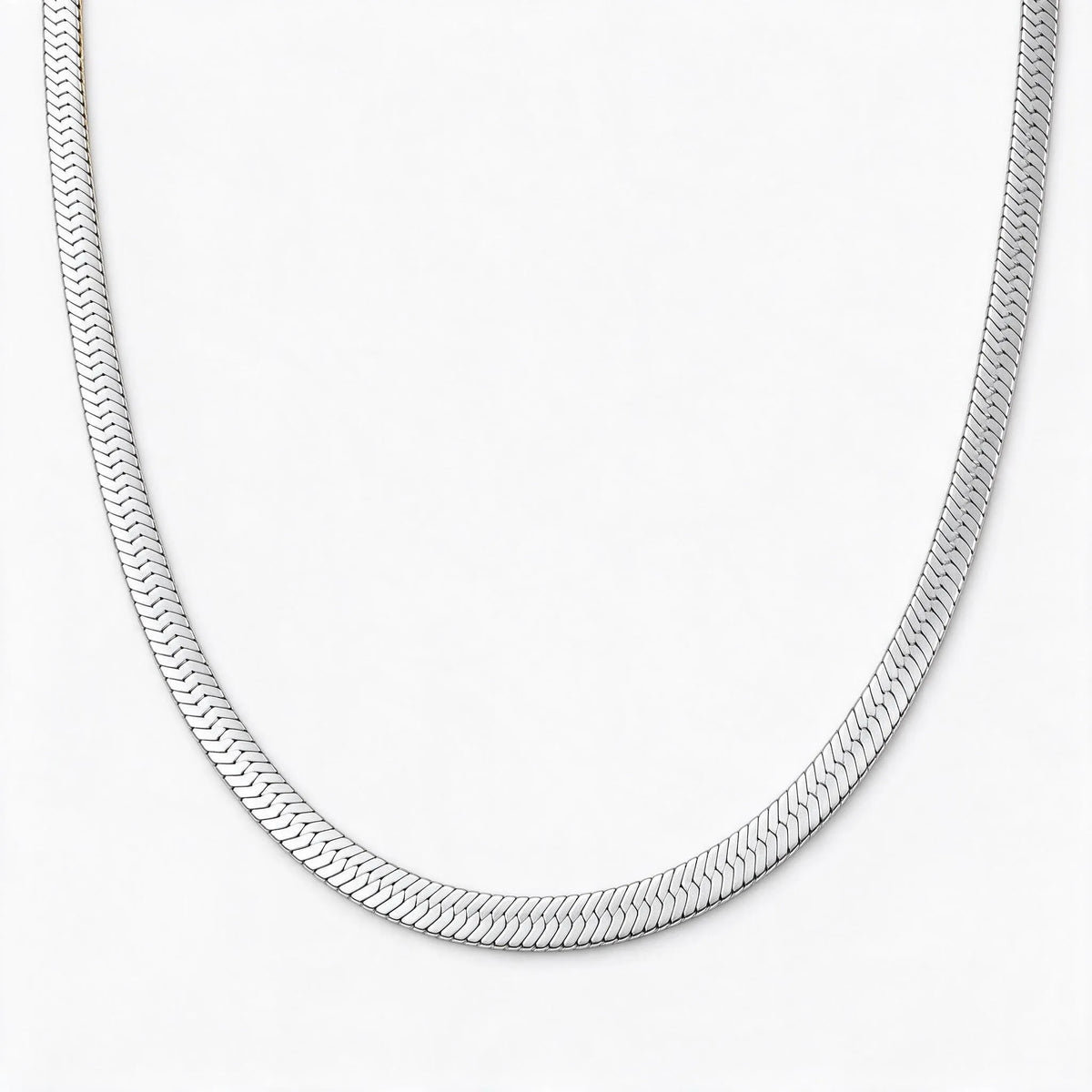 Brisaya - Herringbone Choker Necklace For Layering Wearing It Alone For A Simple Everyday Look
