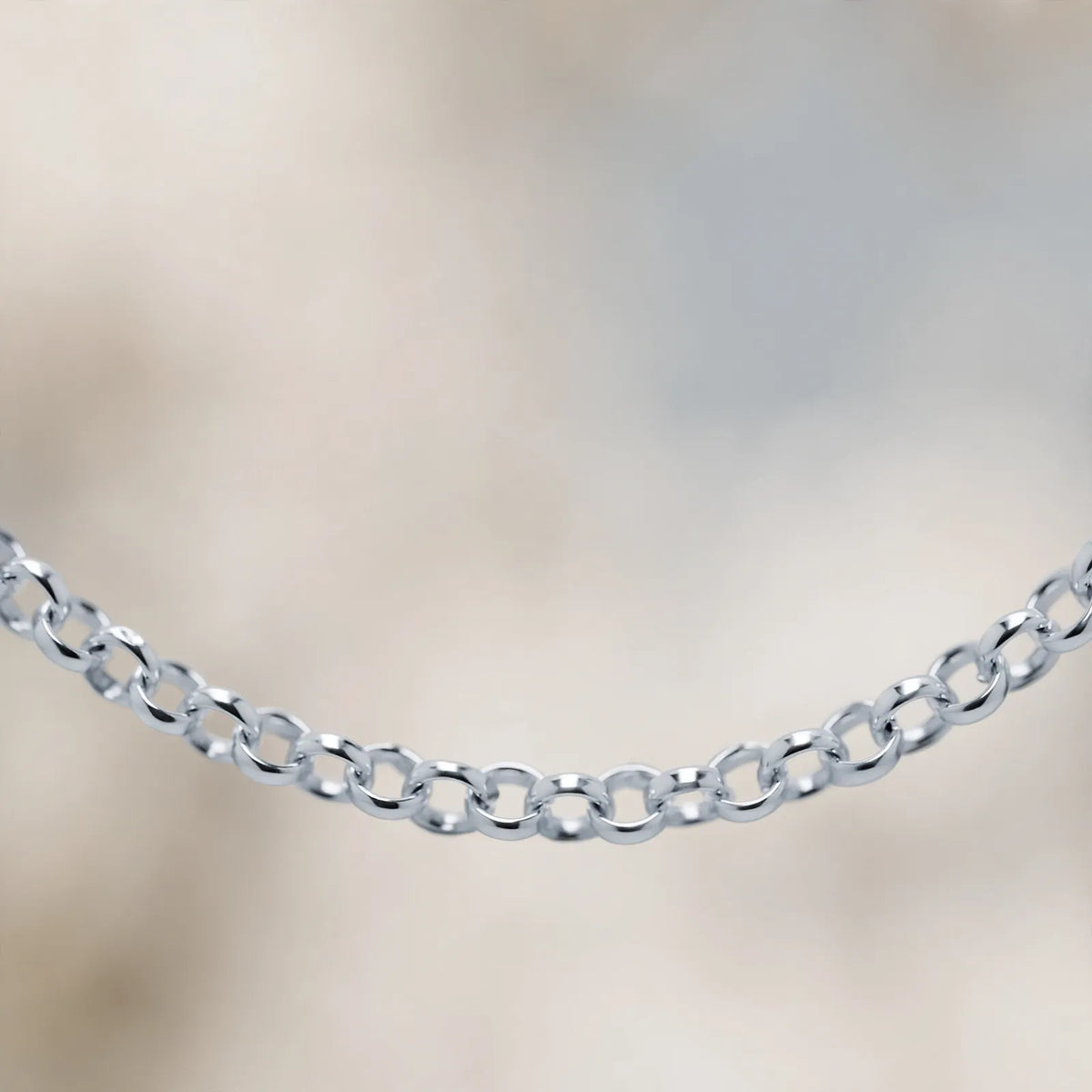 Calvena - Everyday Chain Necklace For Layering Wearing It Alone For Everyday Style