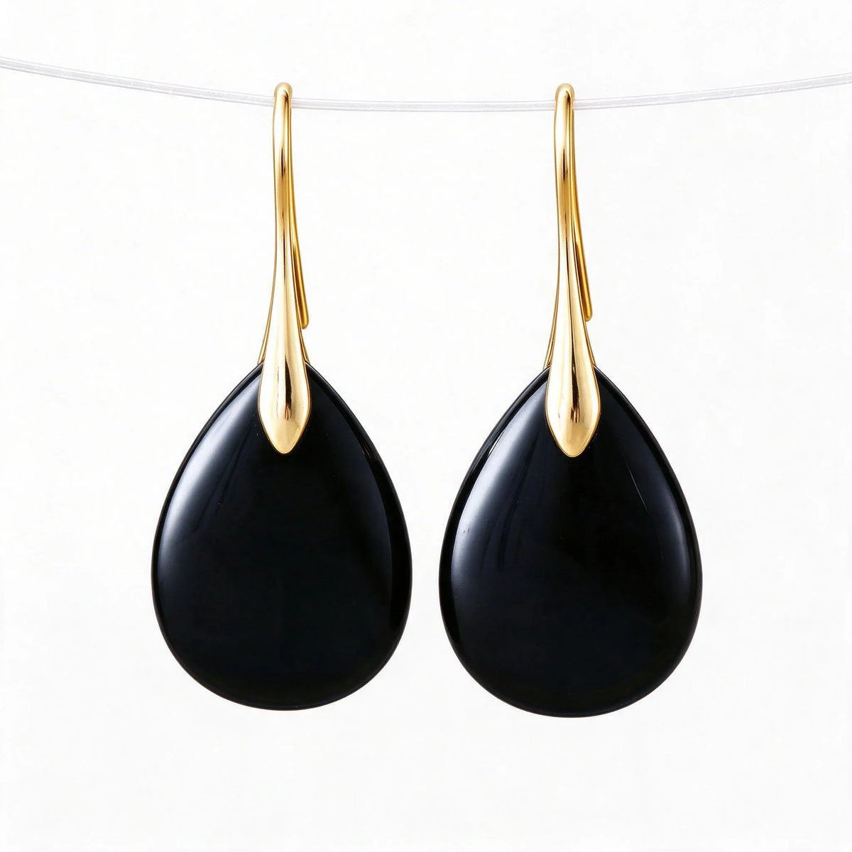 Lirune - Teardrop Dangle Earrings With Hook Closure Dressing Up A Simple Top For An Evening Out