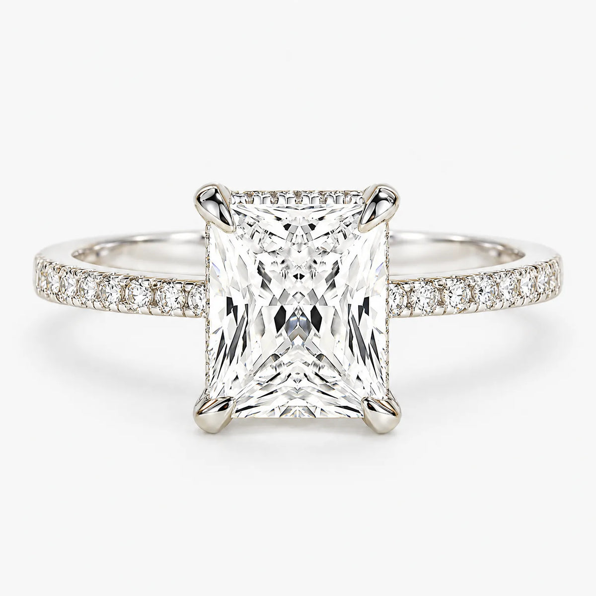 Lucerra - Classic Solitaire Style Engagement Ring Proposing With A Sparkling Gift