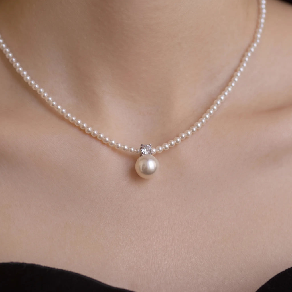 Lumeta - Classic Beaded Necklace With Round Pendant Dressing Up For Evenings Out