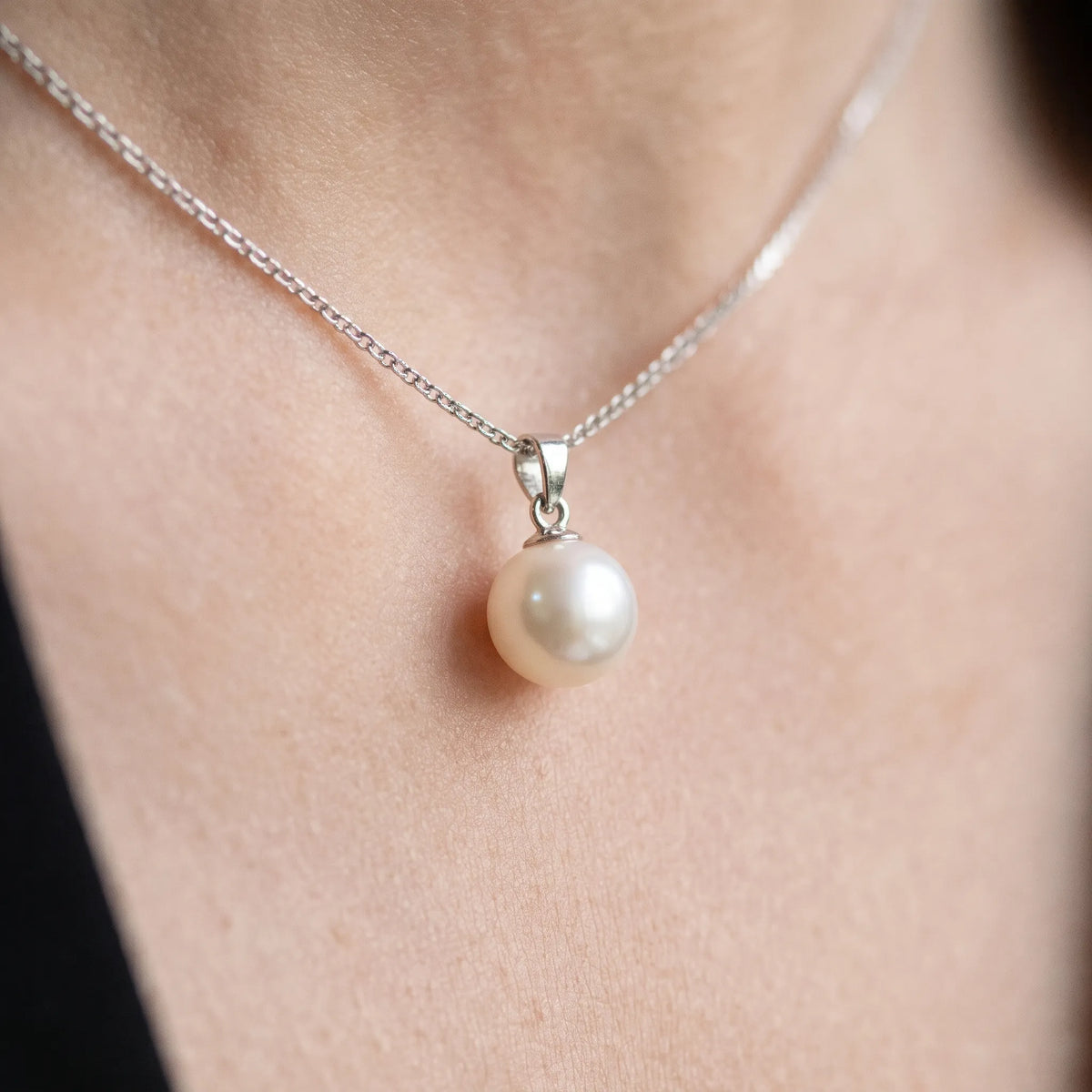 Solvine - Round-Drop Pendant Necklace For Everyday Wear Everyday Wear With Casual Or Work Outfits