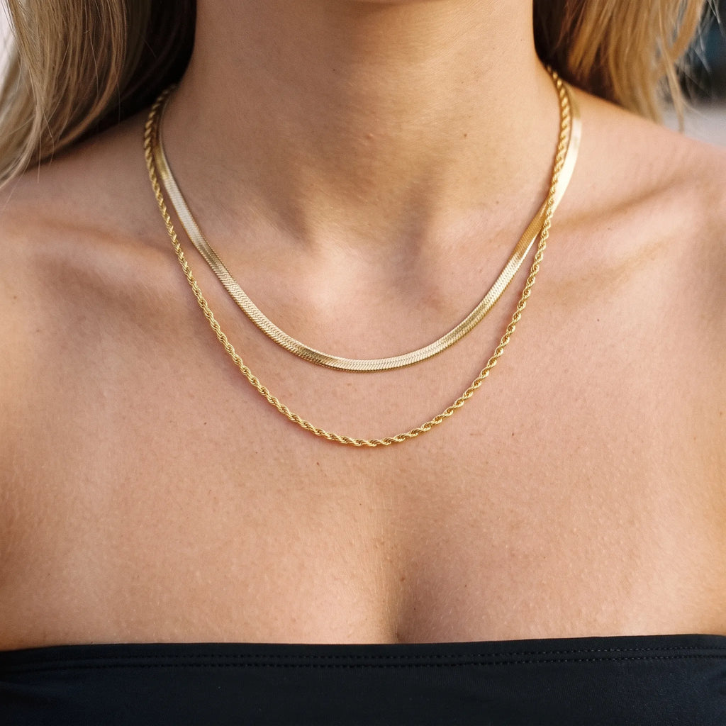 Sorinde - Layered Two-Strand Chain Necklace Layering With Other Necklaces For A Fuller Look