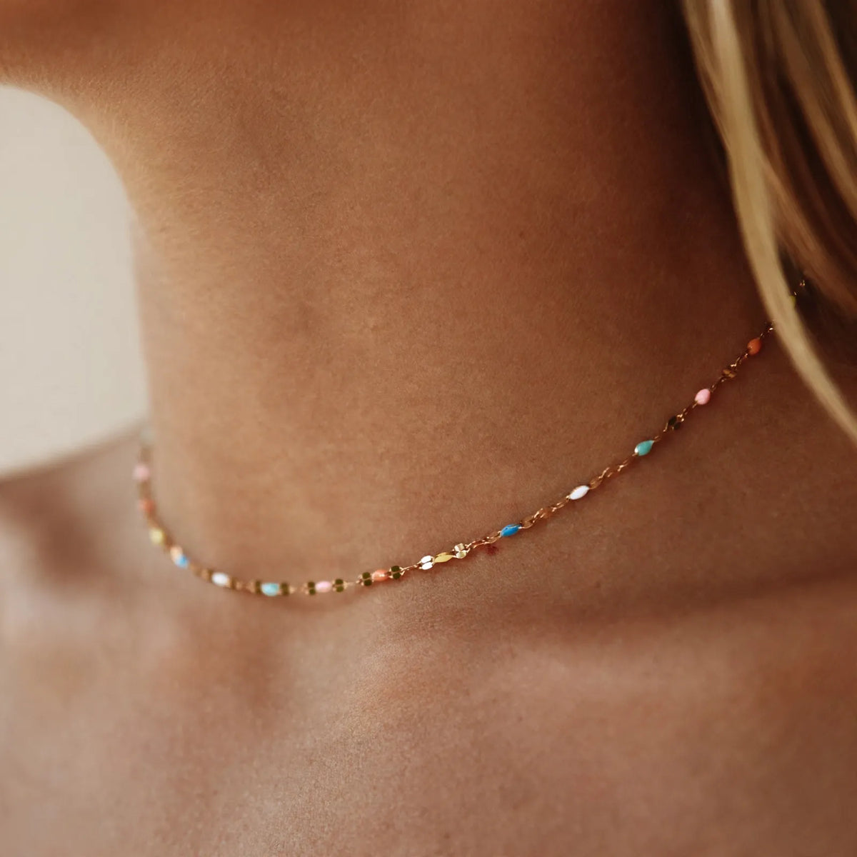 Tavelo - Dainty Chain Choker Necklace For Women Adding A Bit Of Color To Everyday Outfits