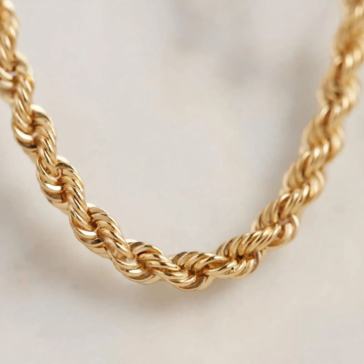 Torvin - Twisted Rope Chain Necklace Wearing It Every Day With Casual Outfits