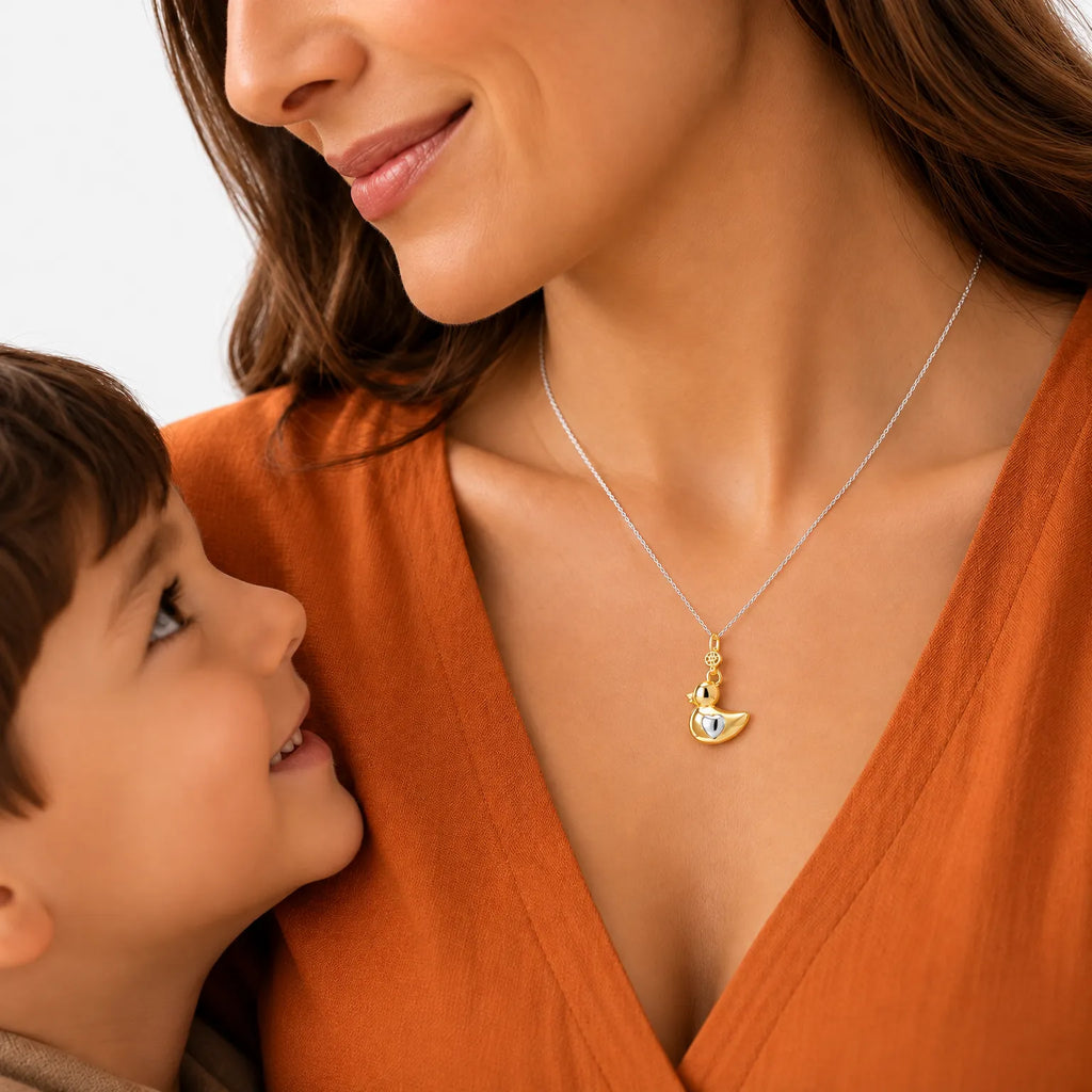 Velloma - Small Duck-Shaped Pendant Necklace Wear It On An Everyday Chain