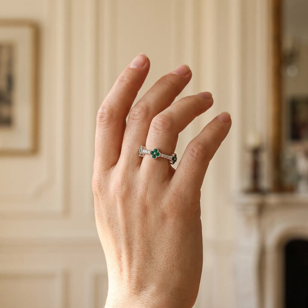 Viorica - Four-Leaf Clover Motif Band Ring Accent Everyday Casual And Tailored Outfits