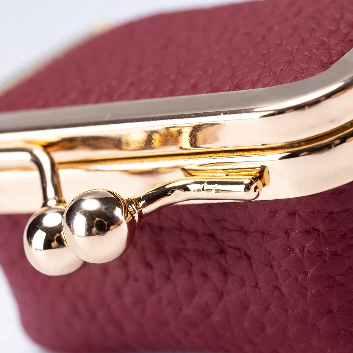 Vistelle - Compact Travel Jewelry Organizer Box Holding Rings And Earrings During Weekend Trips